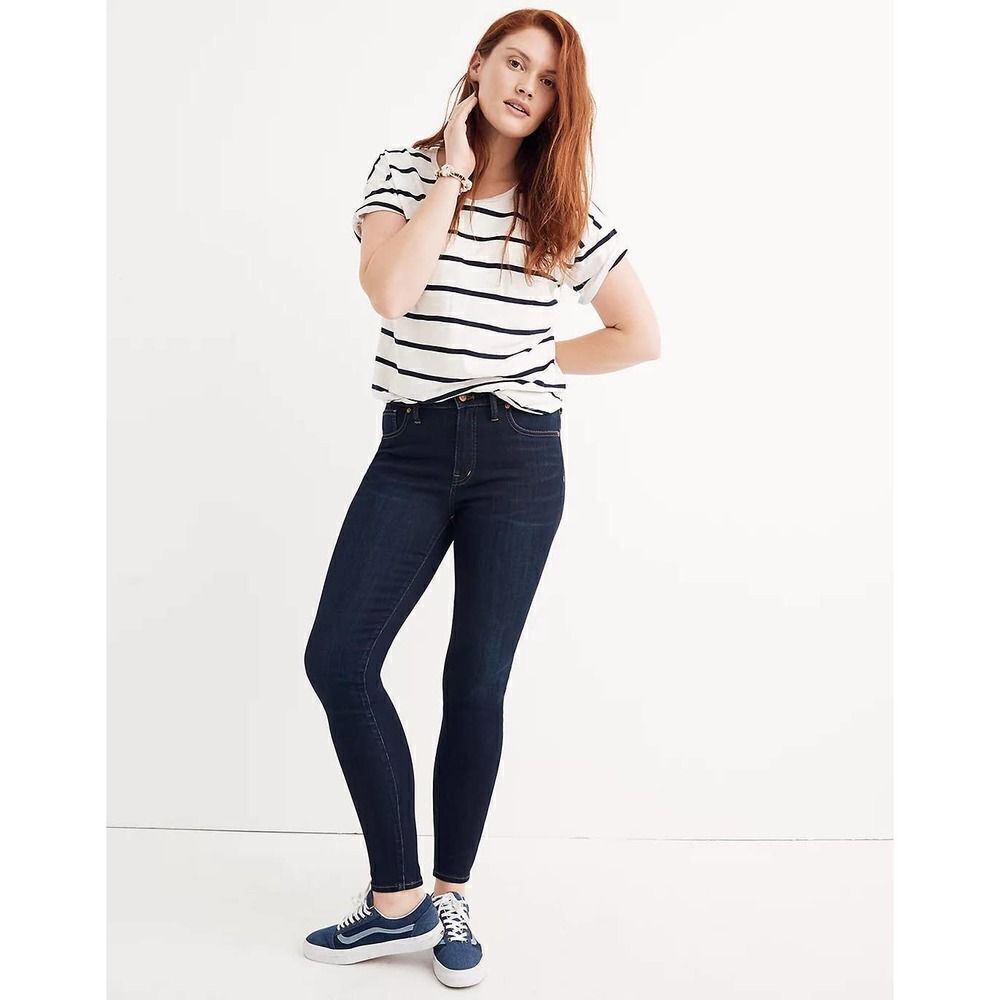 Madewell 9" Mid-Rise Skinny Jeans in Larkspur Dark Wash Size 26 blue